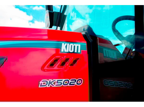 Tractor Kioti DK 5020C-EU, cabina cu AC,transmisie manuala de vanzare